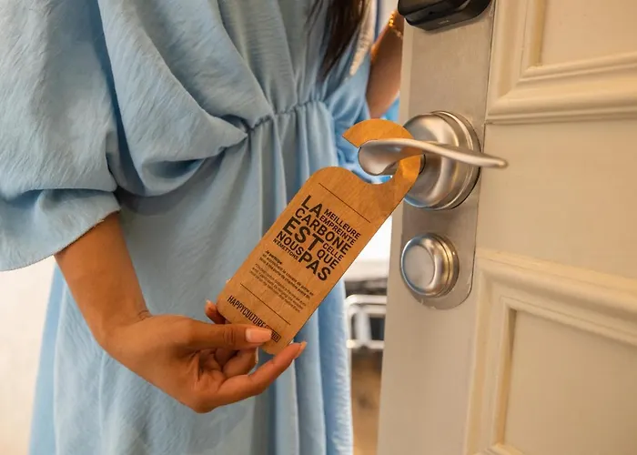 ル グリマルディ バイ ハッピーカルチャー ホテル 4*