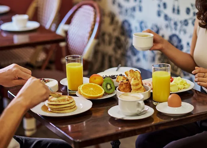 מלון Le Grimaldi By Happyculture 4*