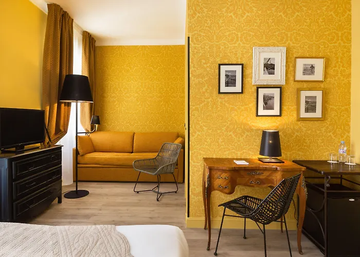 ホテル ル グリマルディ バイ ハッピーカルチャー 4*