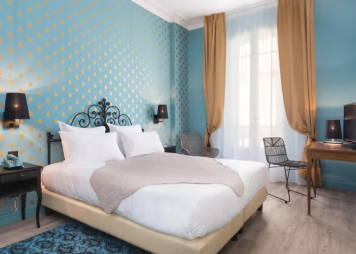 מלון Le Grimaldi By Happyculture 4*